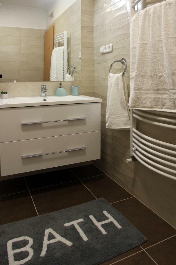 Aqua City Apartman Hajduszoboszlo Ngoại thất bức ảnh