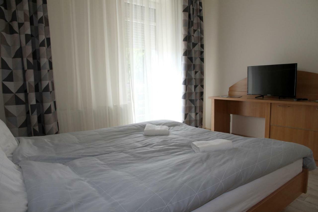 Aqua City Apartman Hajduszoboszlo Ngoại thất bức ảnh